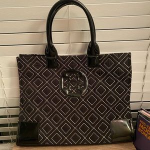 TORY BURCH Large Ella Quilted Nylon BLACK GOLDTote